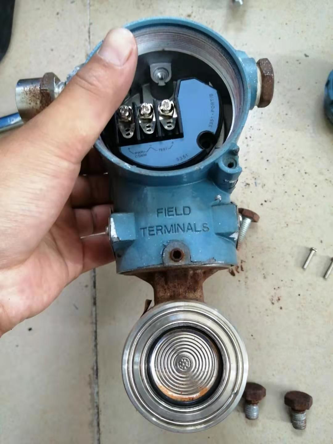 电容差压草莓视频APP色版拆卸查看内部结构