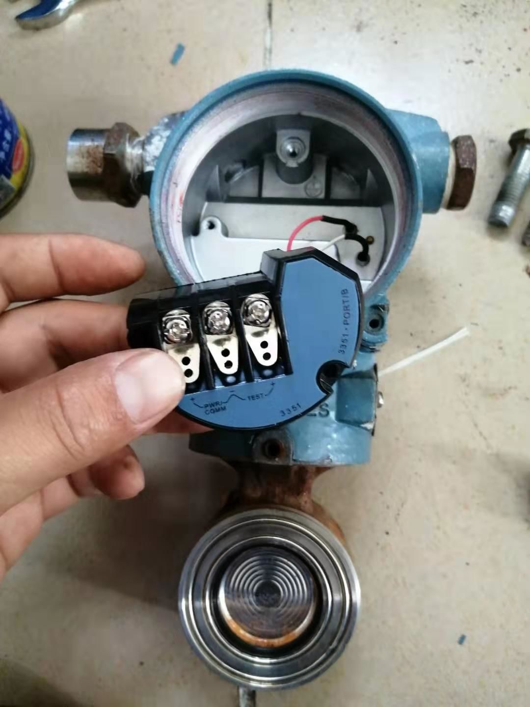 电容差压草莓视频APP色版拆卸查看内部结构